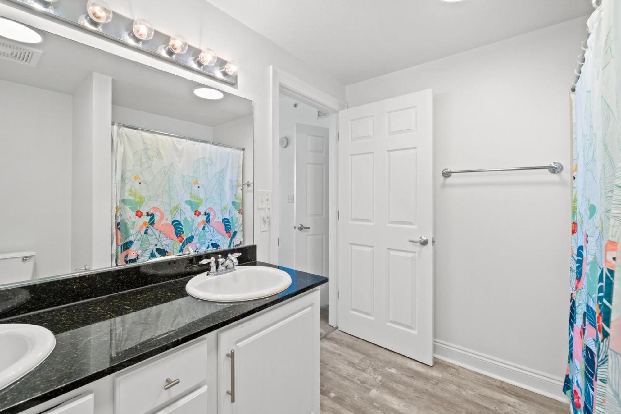 Calypso Beach Resort & Towers By Panhandle Getaways Panama City Beach Room photo
